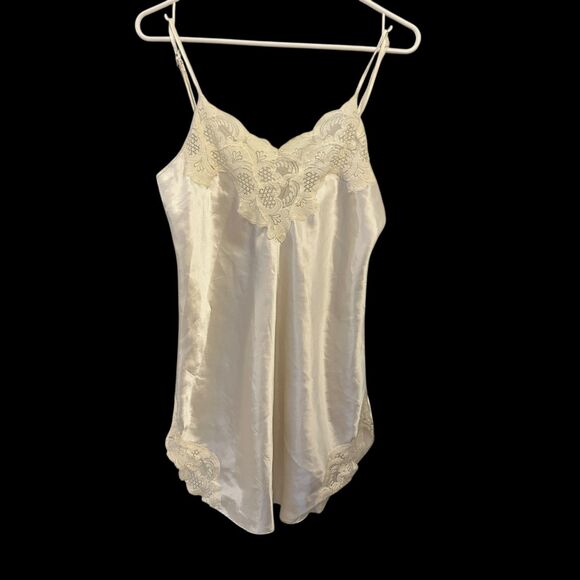 Victoria's Secret Vintage Gold Label White Lace Polyester Nightgown Size S